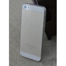 Чехол iPhone 5, 5s белый пластиковый матовый